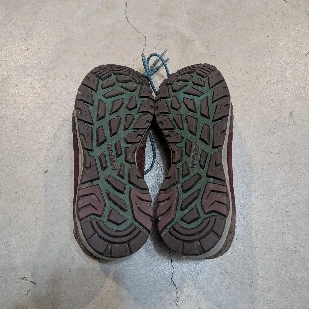 Patagonia Women's 8.5 Wine Tasting Performance Footwear Red